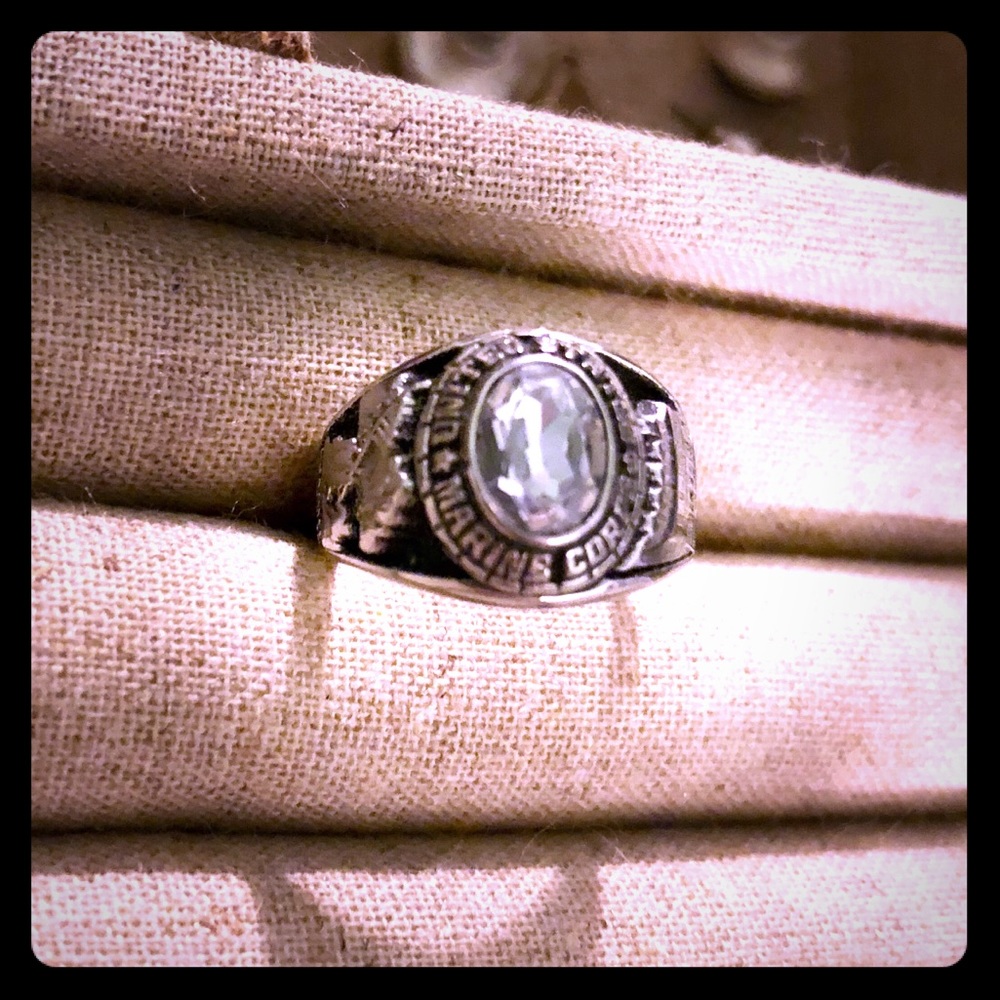OFFICIAL USMC Graduation Ring SZ 6